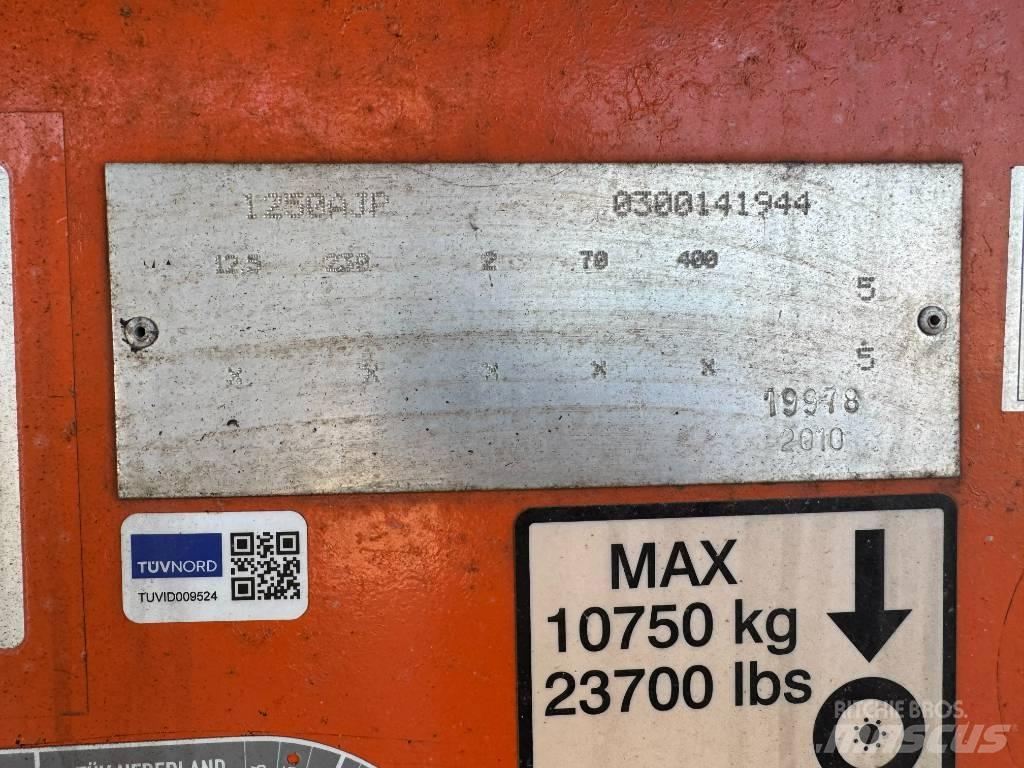 JLG 1250AJPG Iseliikuvad poomtõstukid