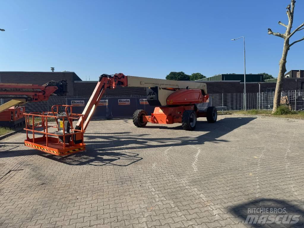 JLG 1250AJPG Iseliikuvad poomtõstukid