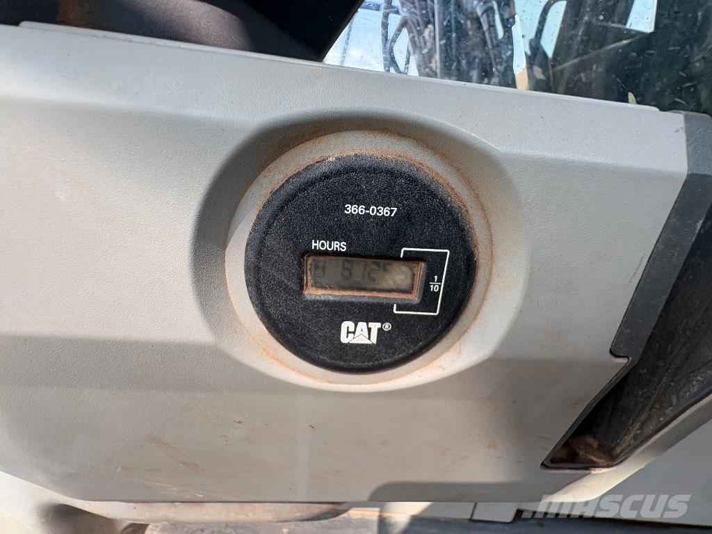 CAT 325 FL CR Roomikekskavaatorid