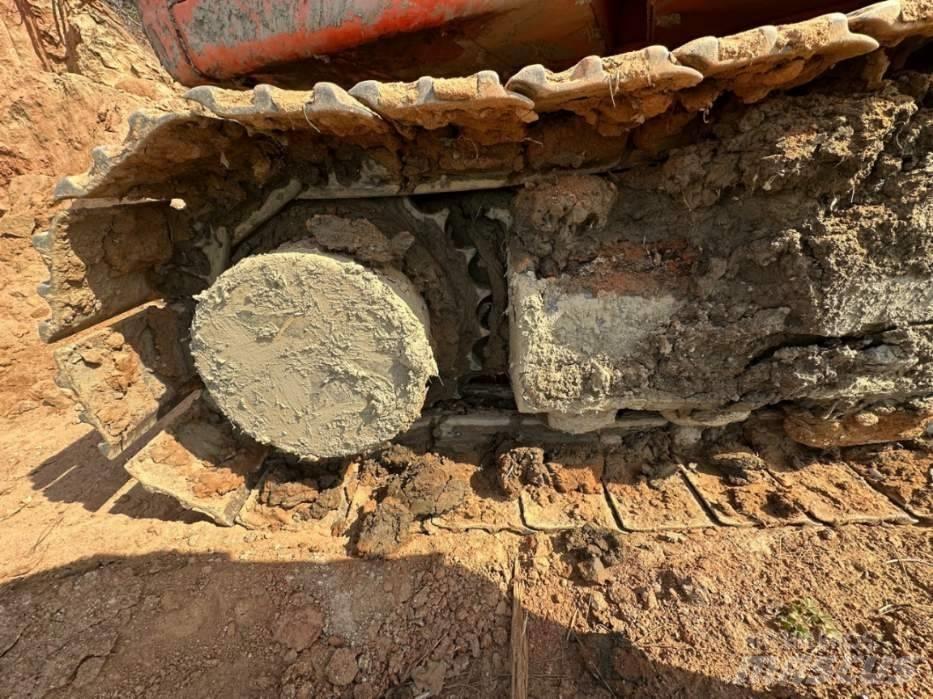 Doosan DX 220 LCA Roomikekskavaatorid