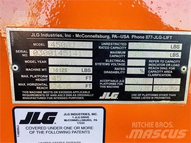 JLG 450 AJ II Iseliikuvad poomtõstukid