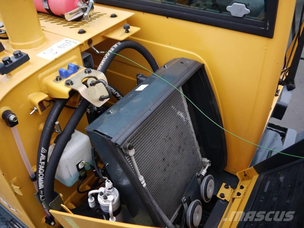 Hyundai R 55W-9A Ratasekskavaatorid