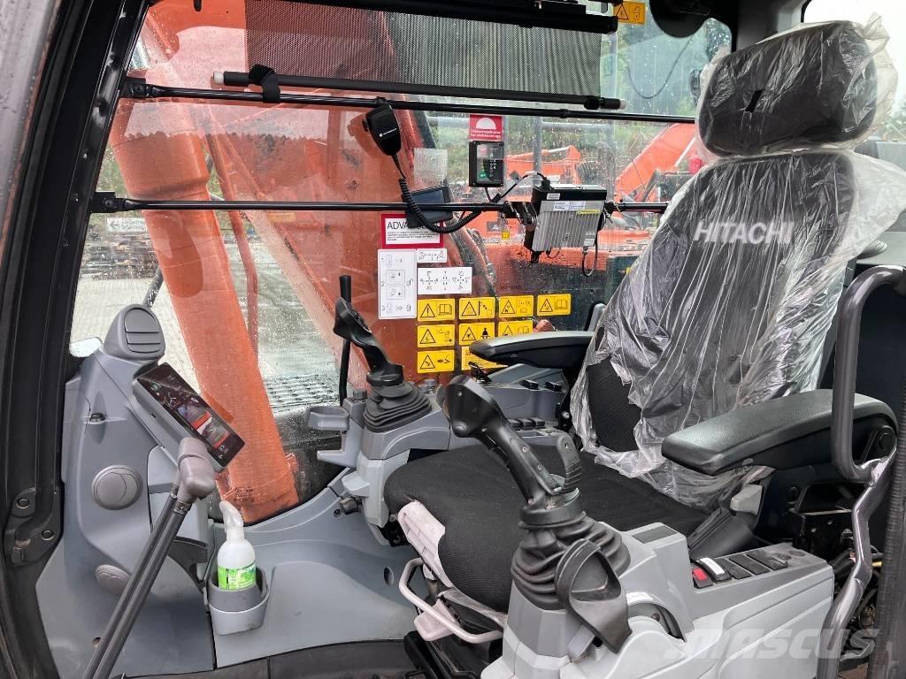 Hitachi ZX130LC-7 Roomikekskavaatorid