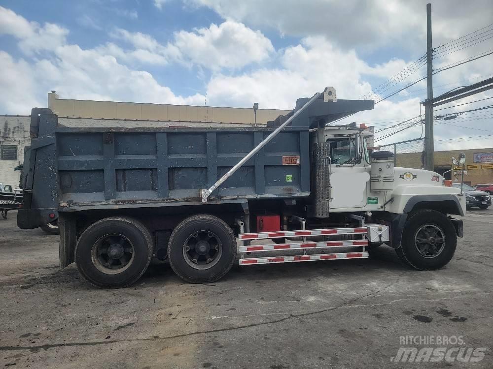 Mack RD 688 SX Kallurid