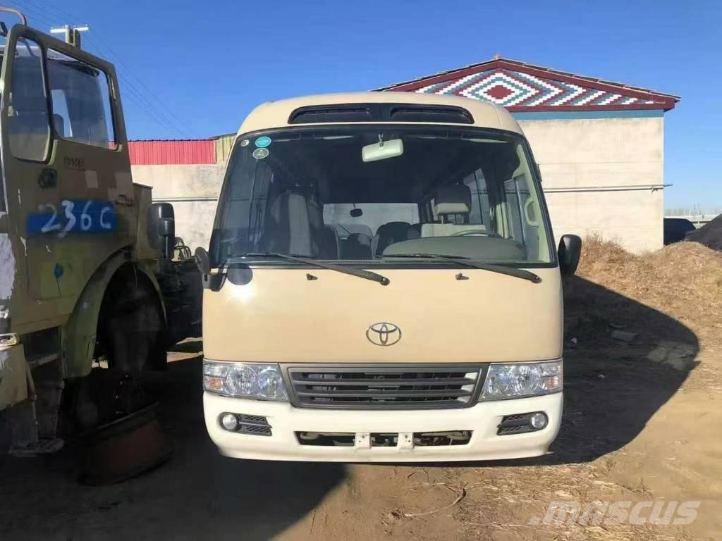 Toyota Coaster Bus Väikebussid