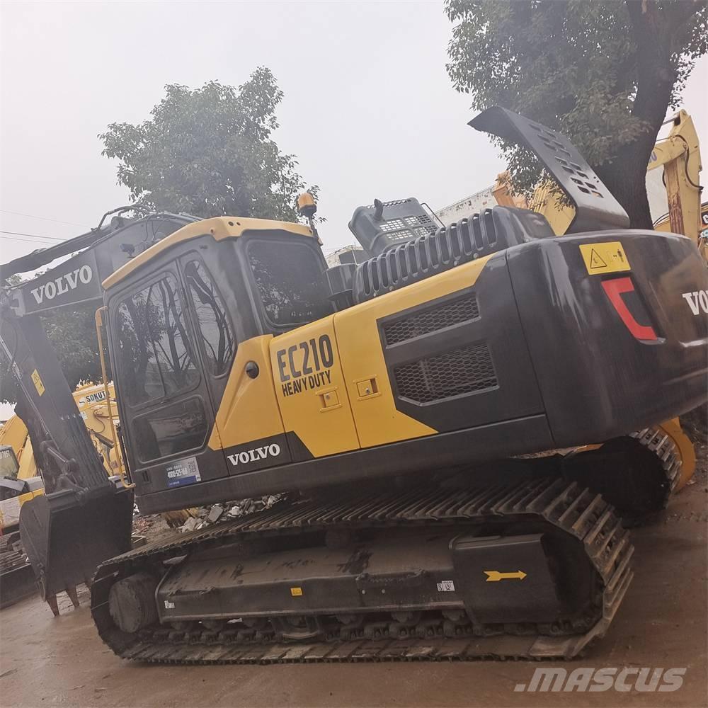 Volvo EC 210D Roomikekskavaatorid