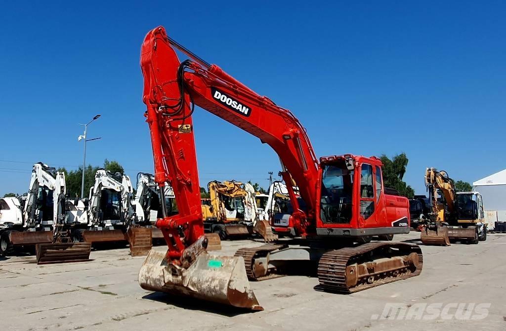 Doosan DX 235 LC Roomikekskavaatorid