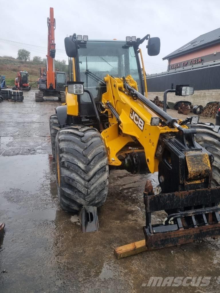 JCB TM 320S Põllumajanduslikud teleskoopkäitlejad