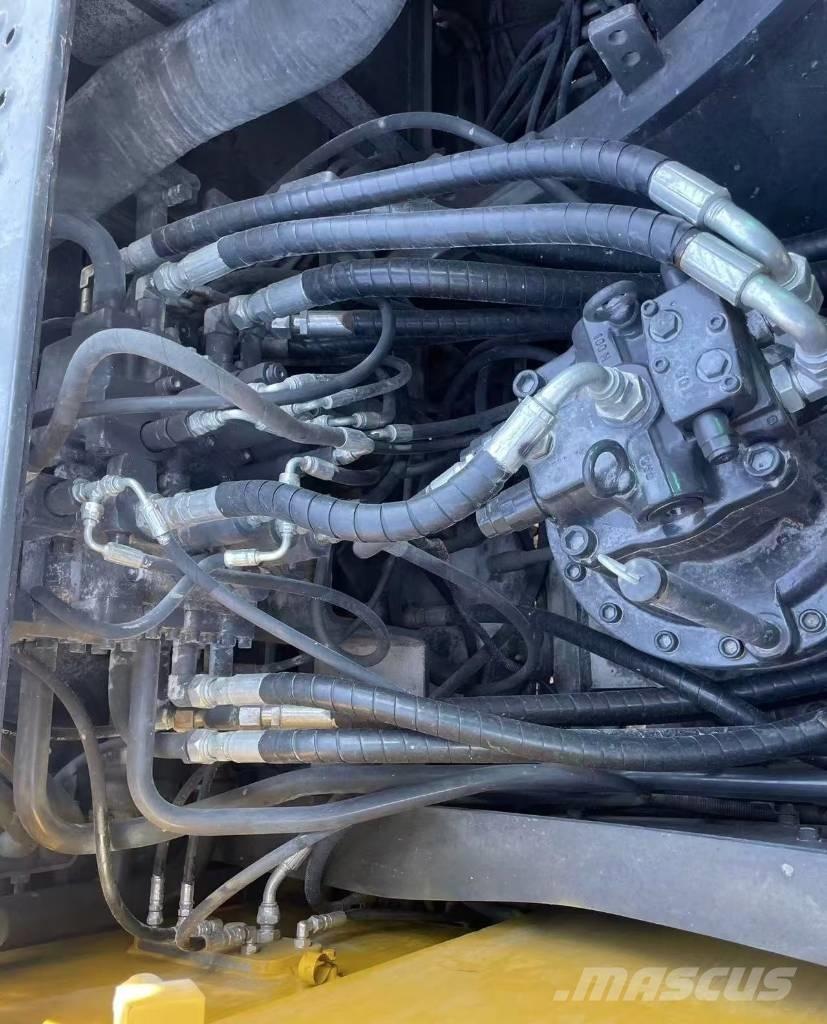 Volvo EC 240 Roomikekskavaatorid