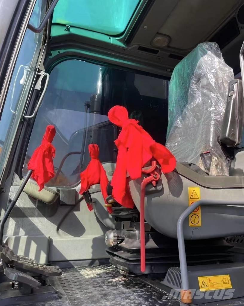 Volvo EC 240 Roomikekskavaatorid