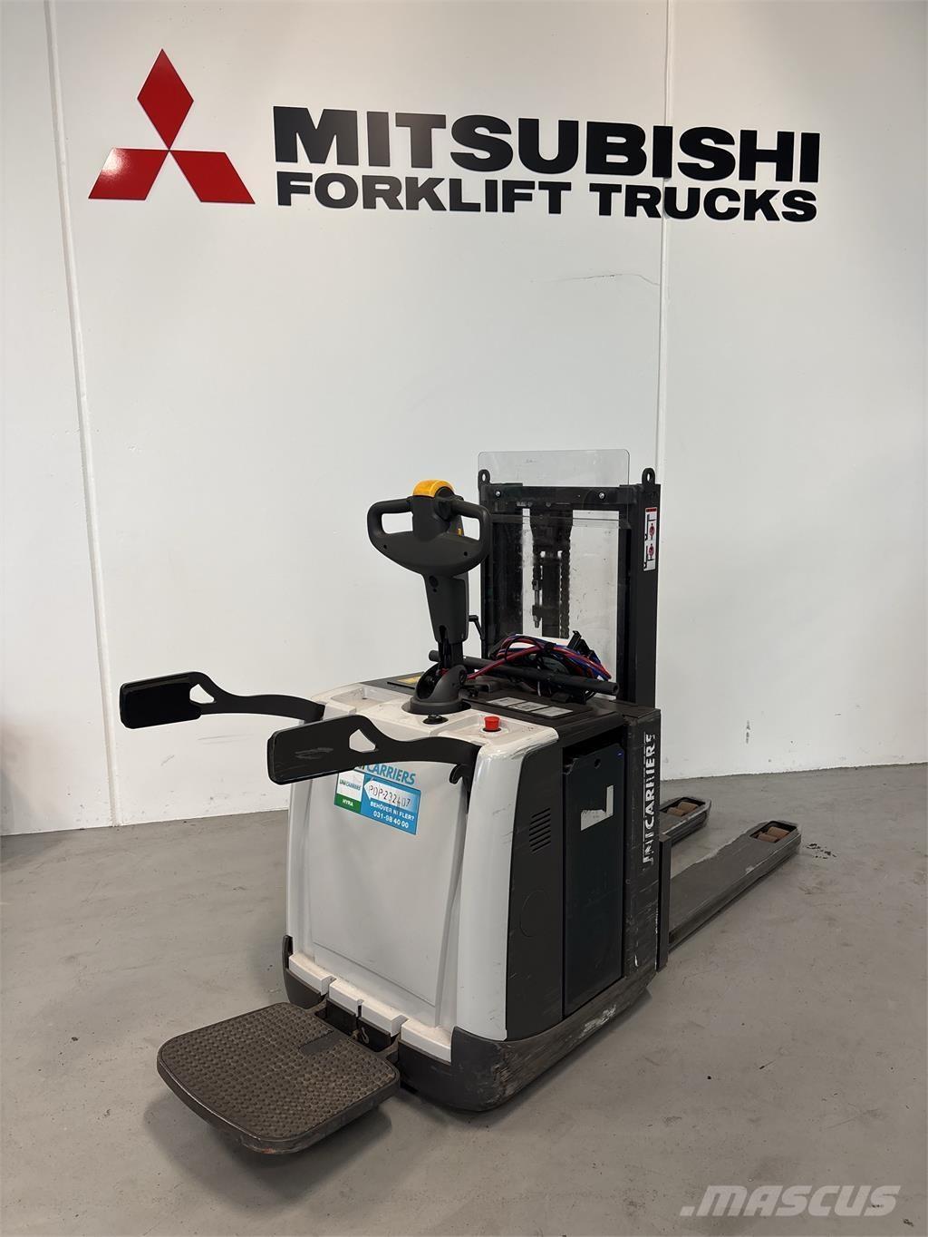 Atlet PDP200 Platvormiga virnastajad