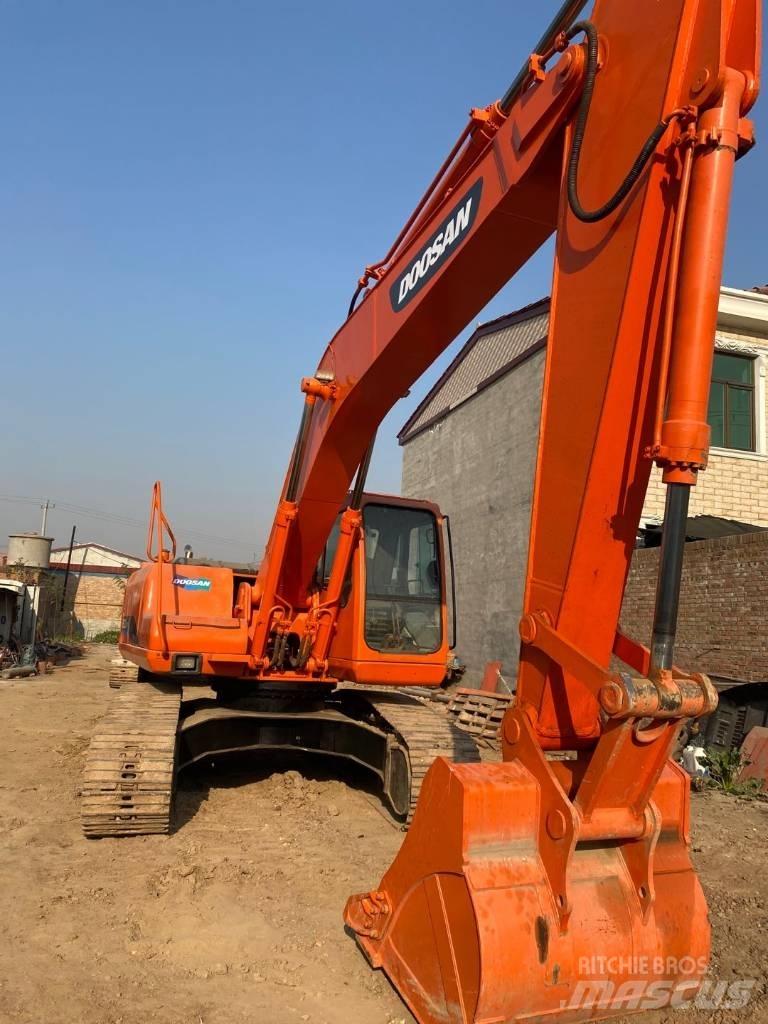 Doosan dh220lc-7 Roomikekskavaatorid