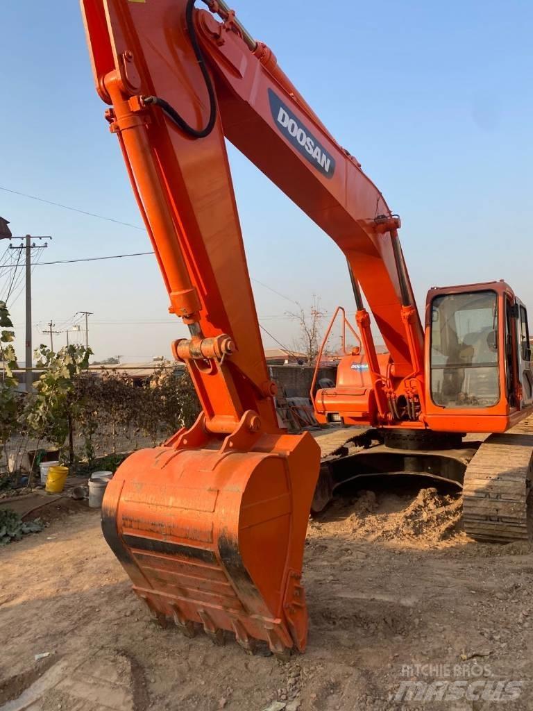 Doosan dh220lc-7 Roomikekskavaatorid