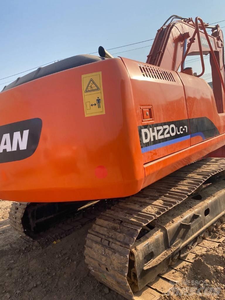 Doosan dh220lc-7 Roomikekskavaatorid