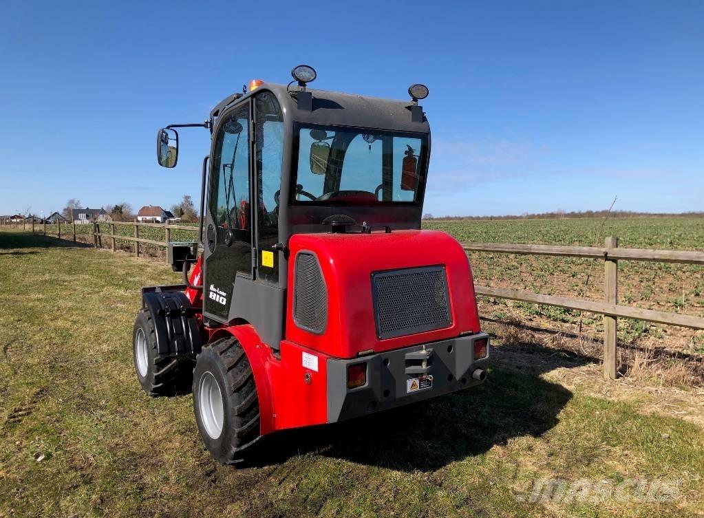  Max Loader 810 Väikelaadurid