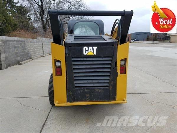 CAT 272 D Kompaktlaadurid
