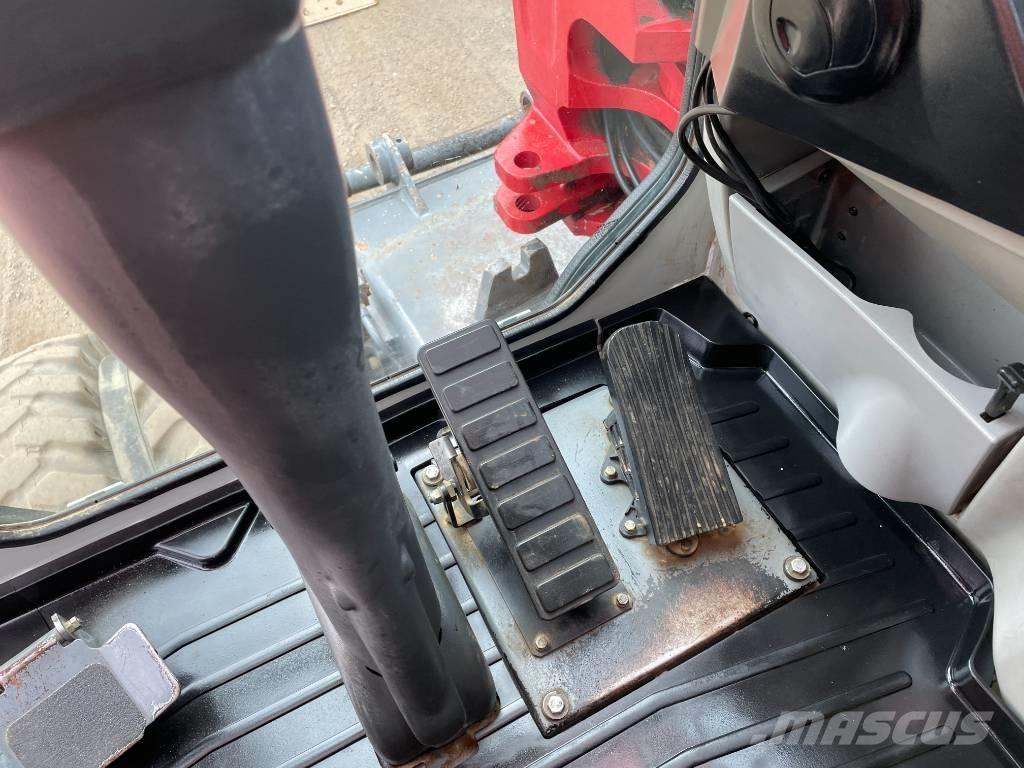 Takeuchi TB 295 W Ratasekskavaatorid