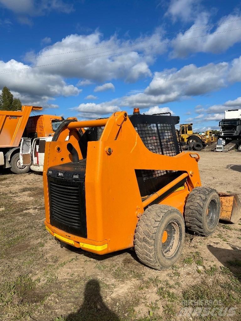 CASE 95 XT Kompaktlaadurid
