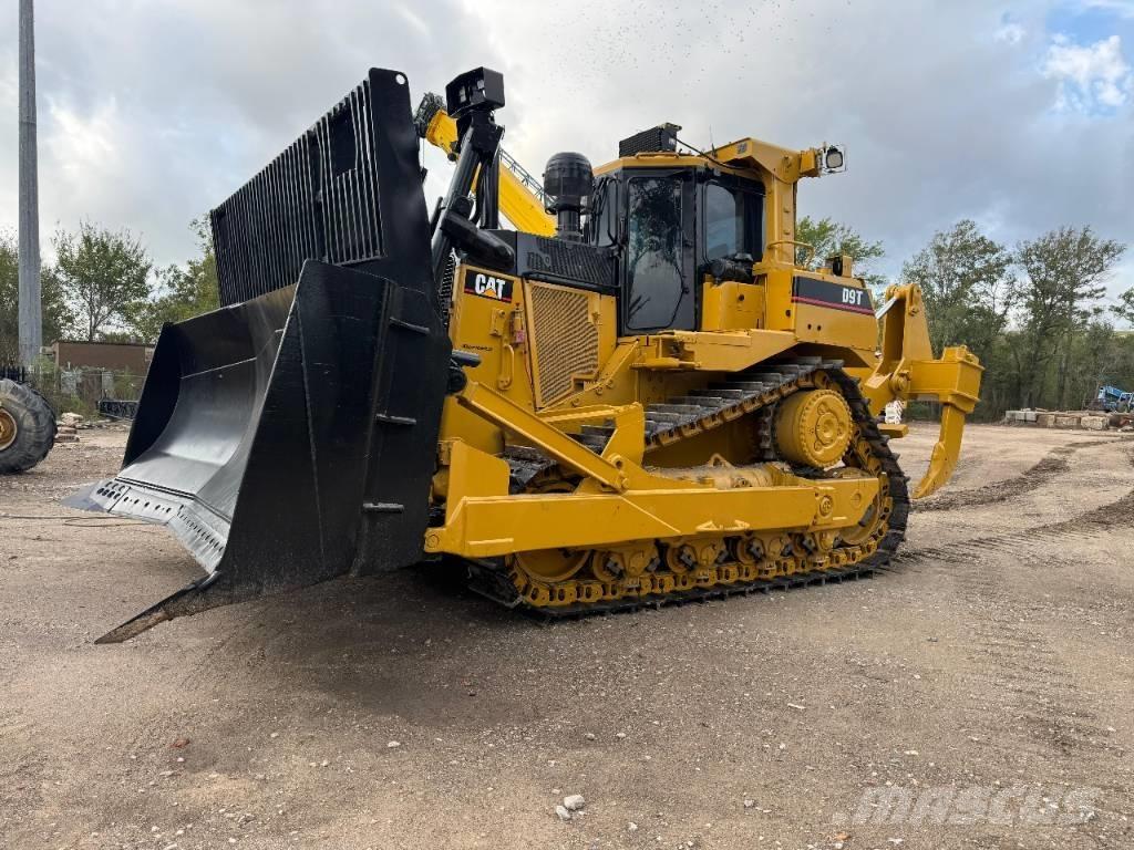 CAT D 9 T Buldooserid