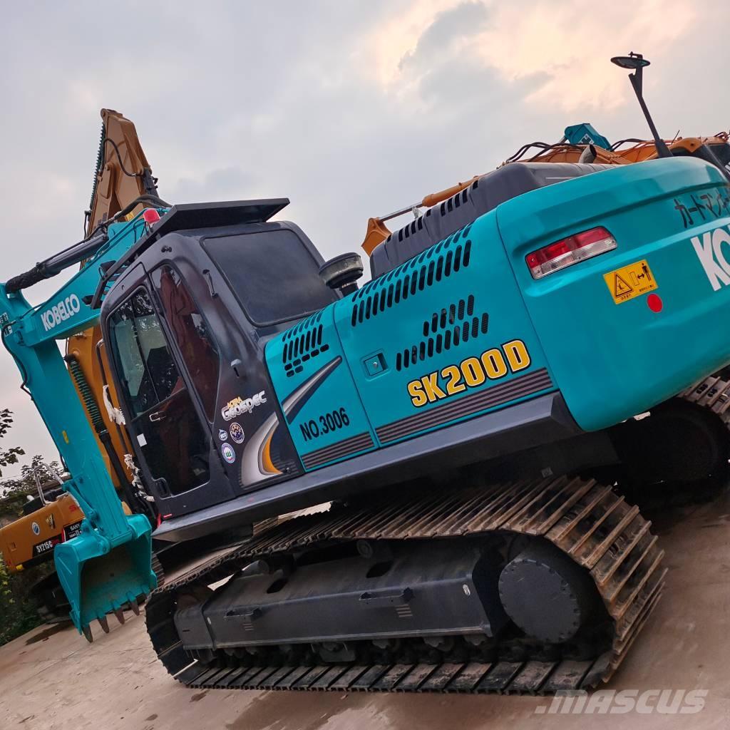 Kobelco SK 200 Roomikekskavaatorid