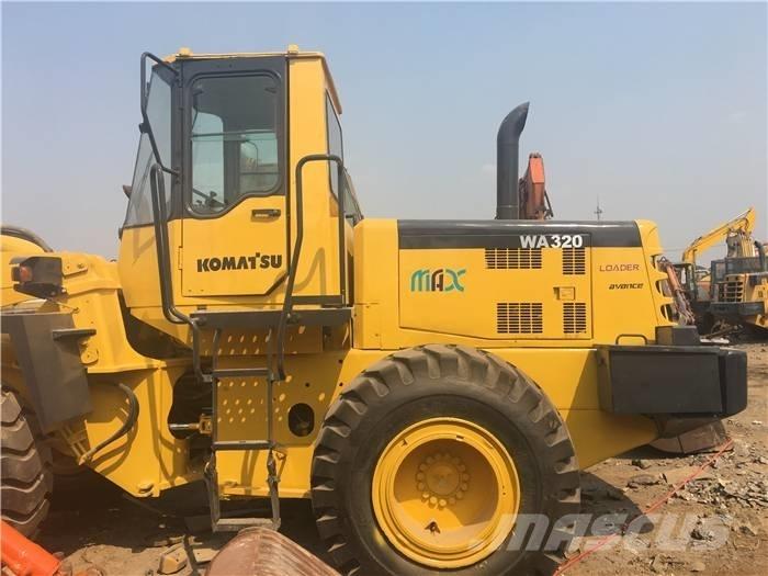 Komatsu WA 320-3 Rataslaadurid