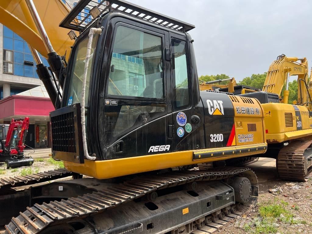 CAT 320 D Roomikekskavaatorid