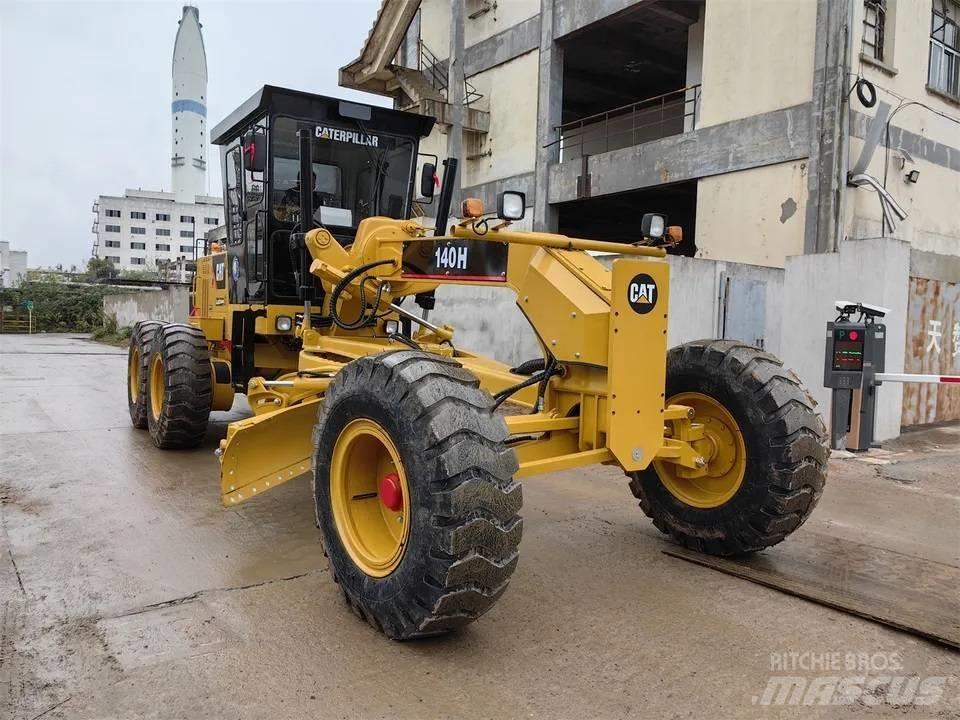 CAT 140H Greiderid
