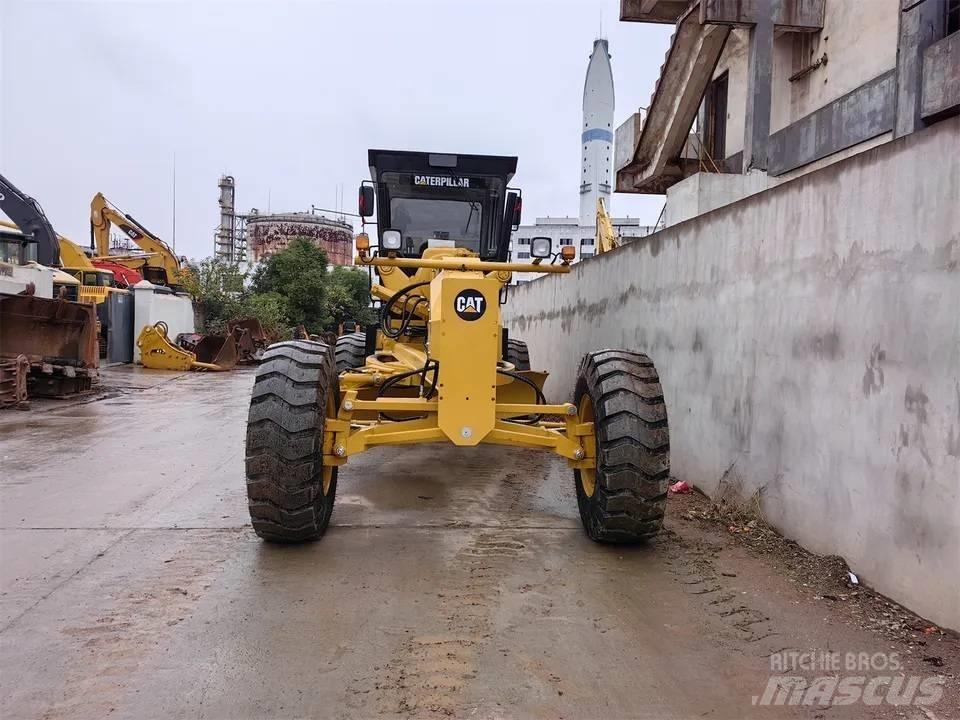CAT 140H Greiderid