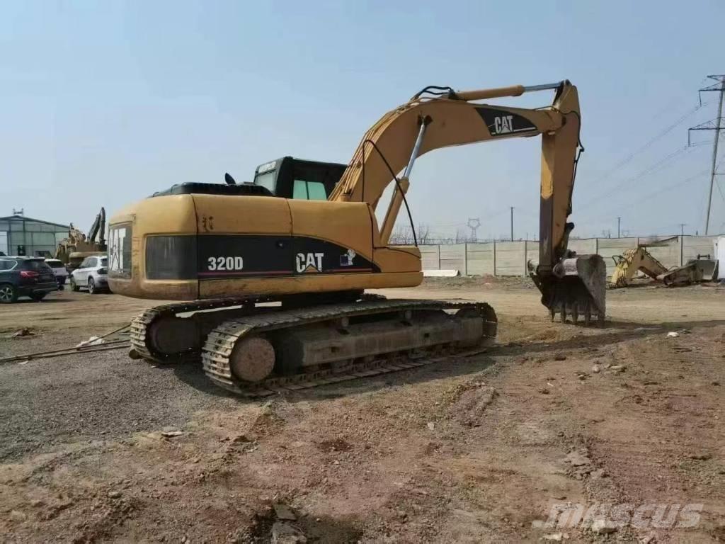 CAT 320 D L Roomikekskavaatorid