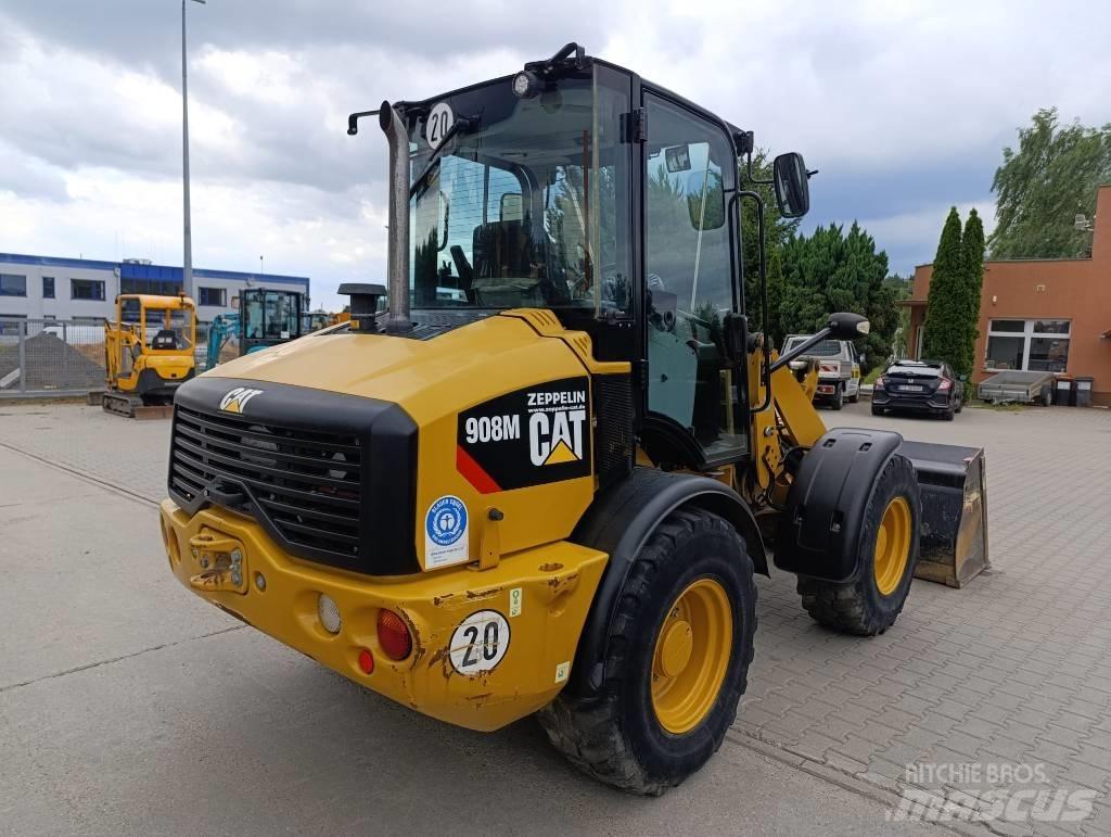 CAT 908M Rataslaadurid