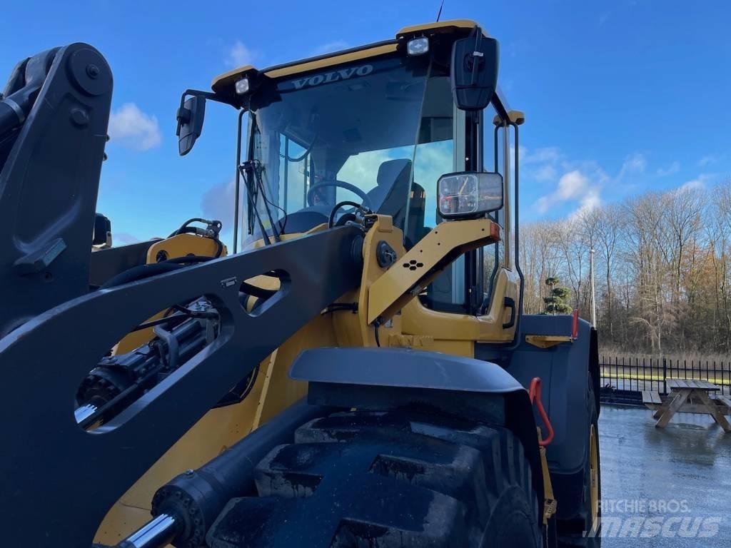 Volvo L 90 H Rataslaadurid