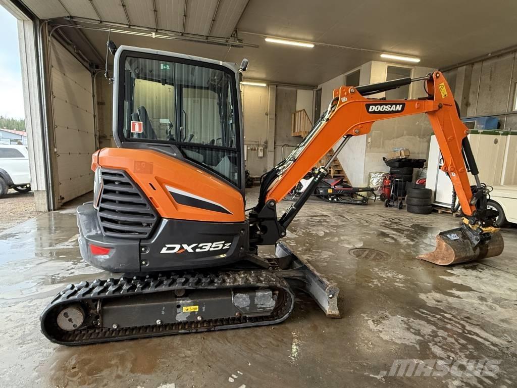 Develon DX 35 Z Miniekskavaatorid < 7 t