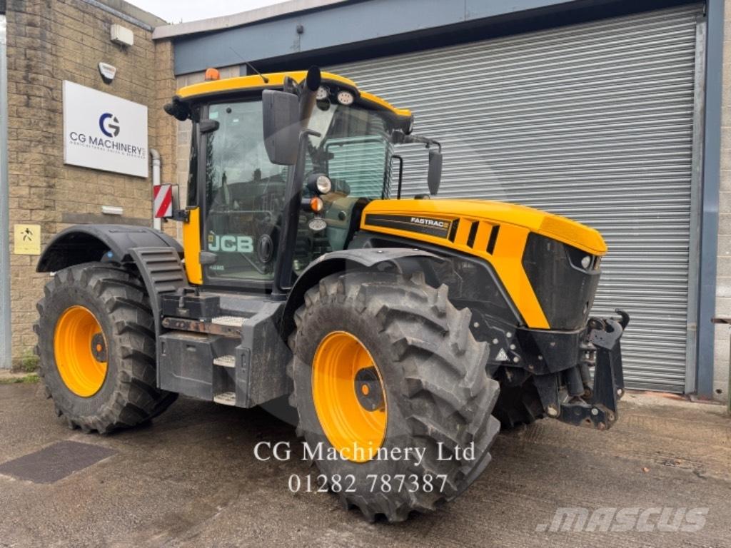 JCB Fastrac 4220 Traktorid