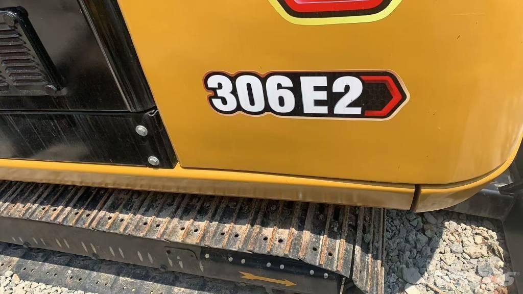 CAT 306 Roomikekskavaatorid