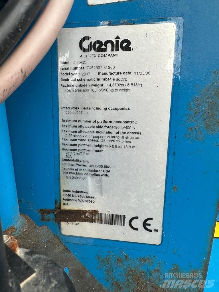 Genie Z 45/22 Iseliikuvad poomtõstukid