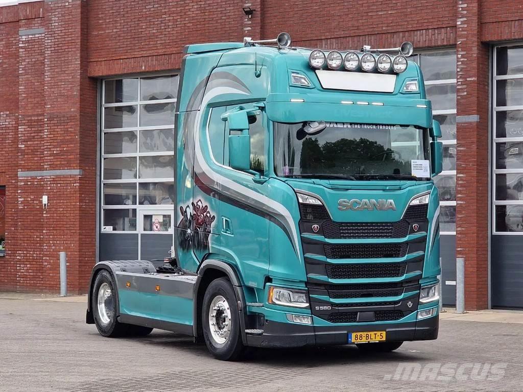 Scania S580 A4x2NB Sadulveokid