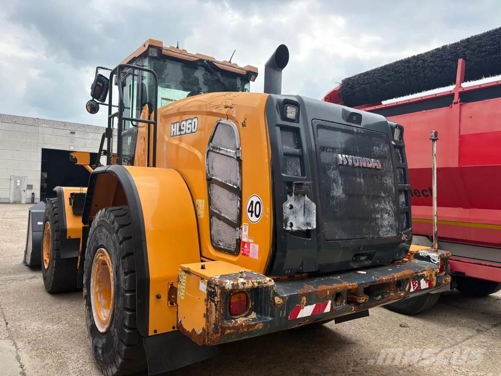 Hyundai HL960 Rataslaadurid