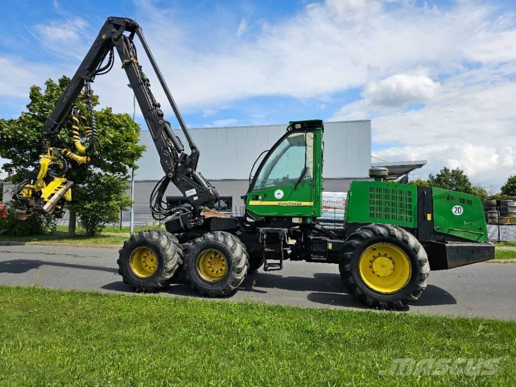 John Deere 1270 D Harvesterid