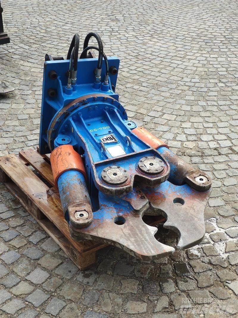  EMB CC700 Betoonipurustuskäärid