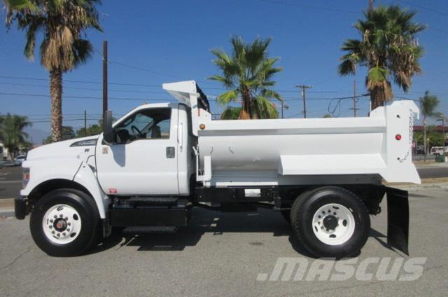 Ford F750 Puksiirid