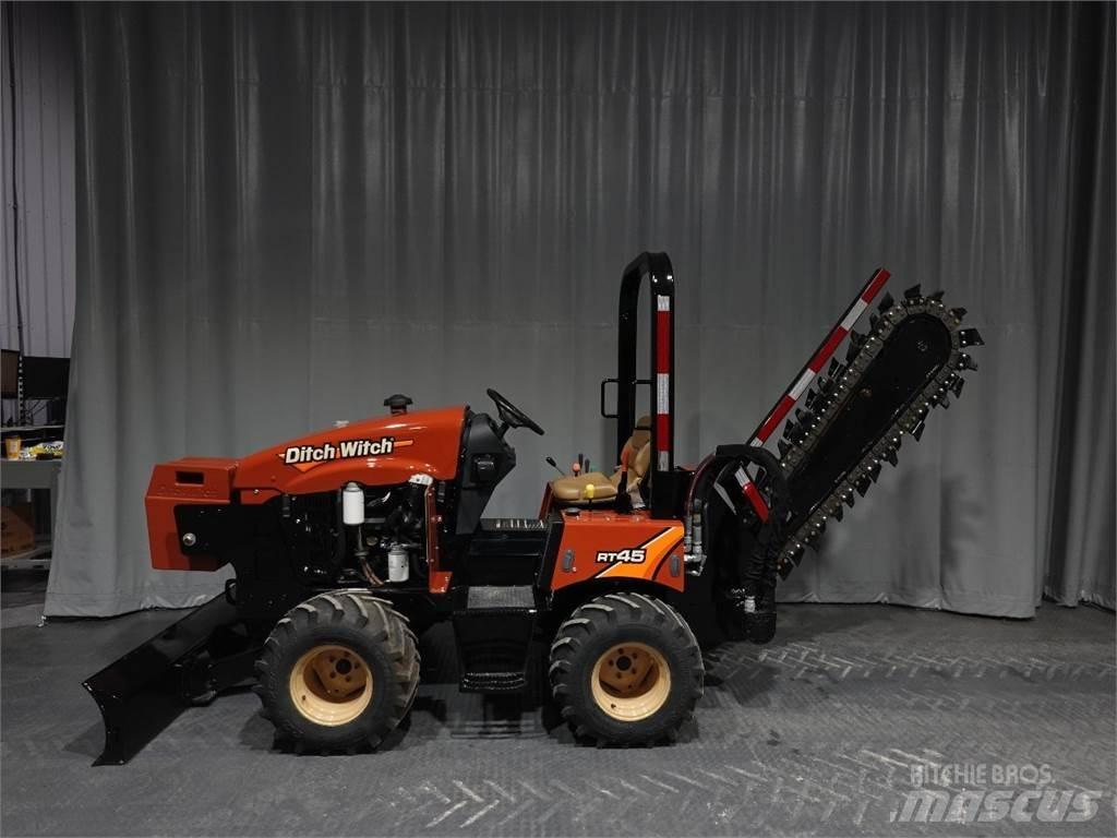 Ditch Witch rt45 Pinnaselõikurid