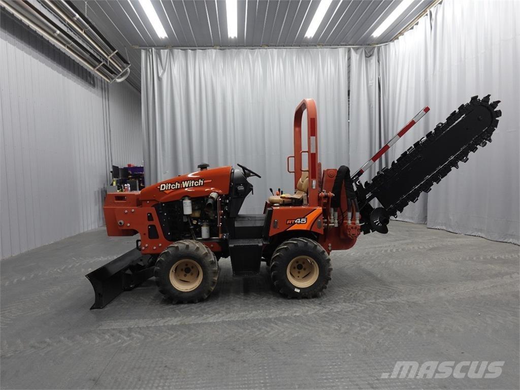 Ditch Witch rt45 Pinnaselõikurid