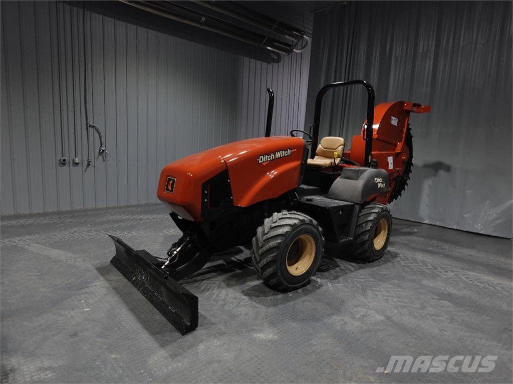 Ditch Witch RT55 Kivisaed ja betoonisaed