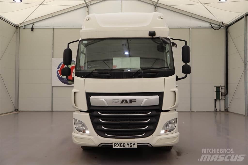 DAF CF450 Sadulveokid