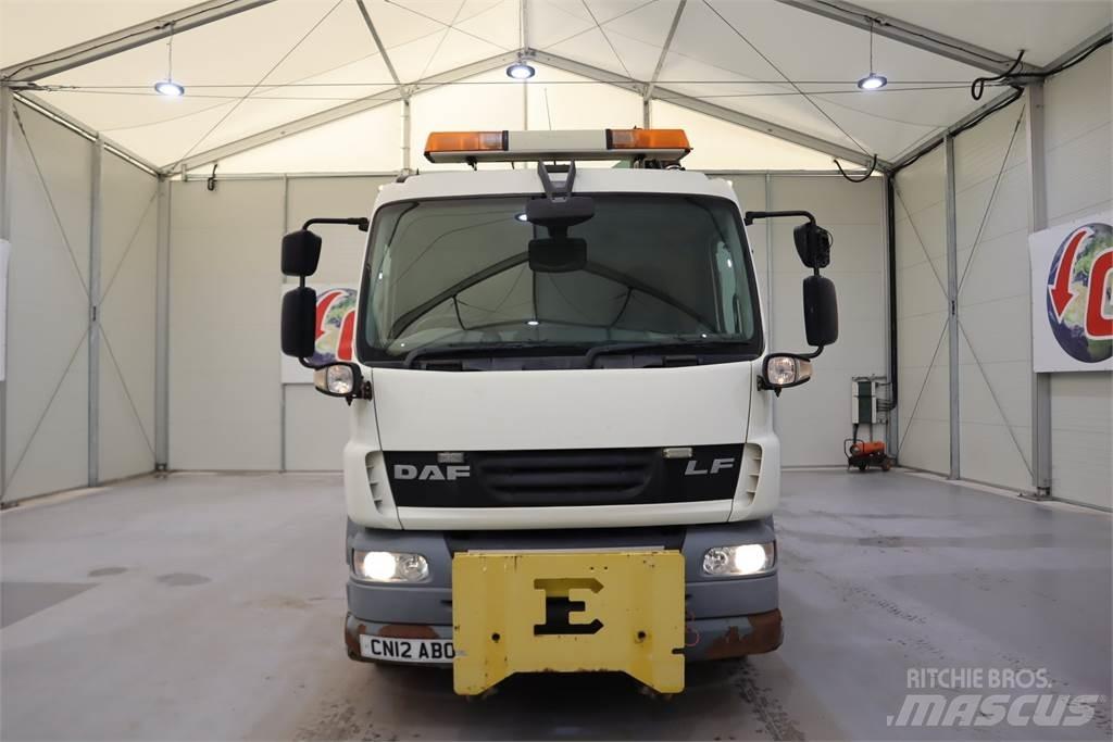 DAF LF 55.250 GULLY SUCKER Muu