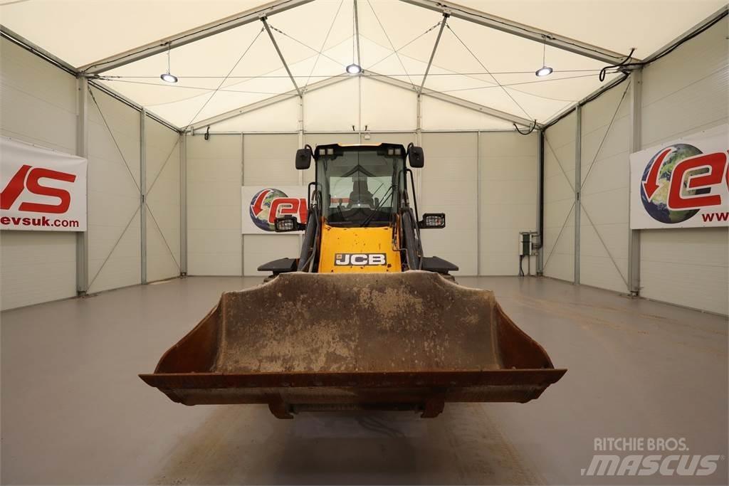 JCB 411 WHEEL LOADER Istutusmasinad