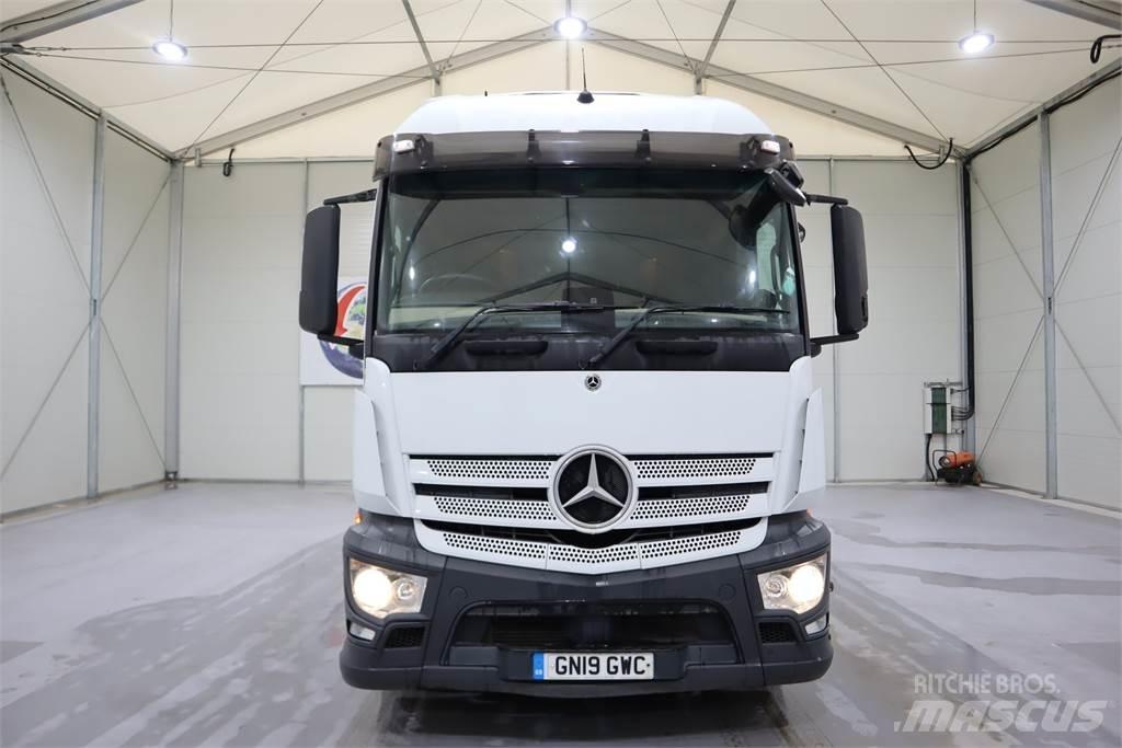 Mercedes-Benz Actros 1840 Sadulveokid