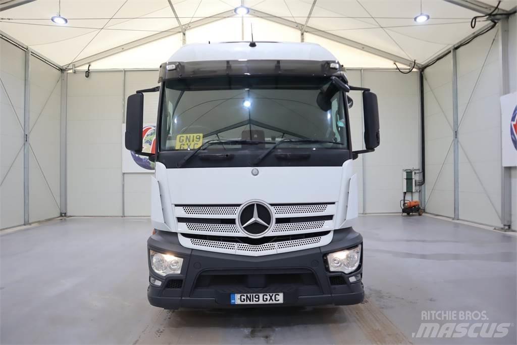 Mercedes-Benz Actros 1840 Sadulveokid