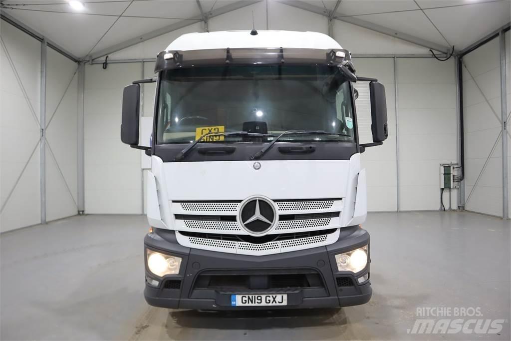 Mercedes-Benz Actros 1840 Sadulveokid