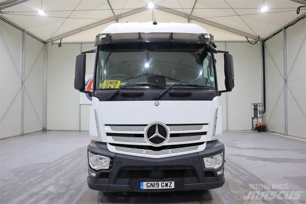 Mercedes-Benz Actros 1840 Sadulveokid